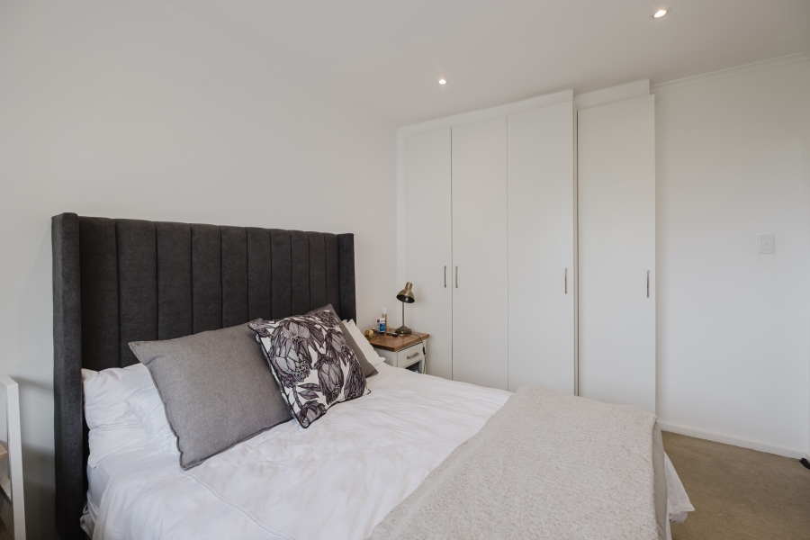 2 Bedroom Property for Sale in Sea Point Western Cape